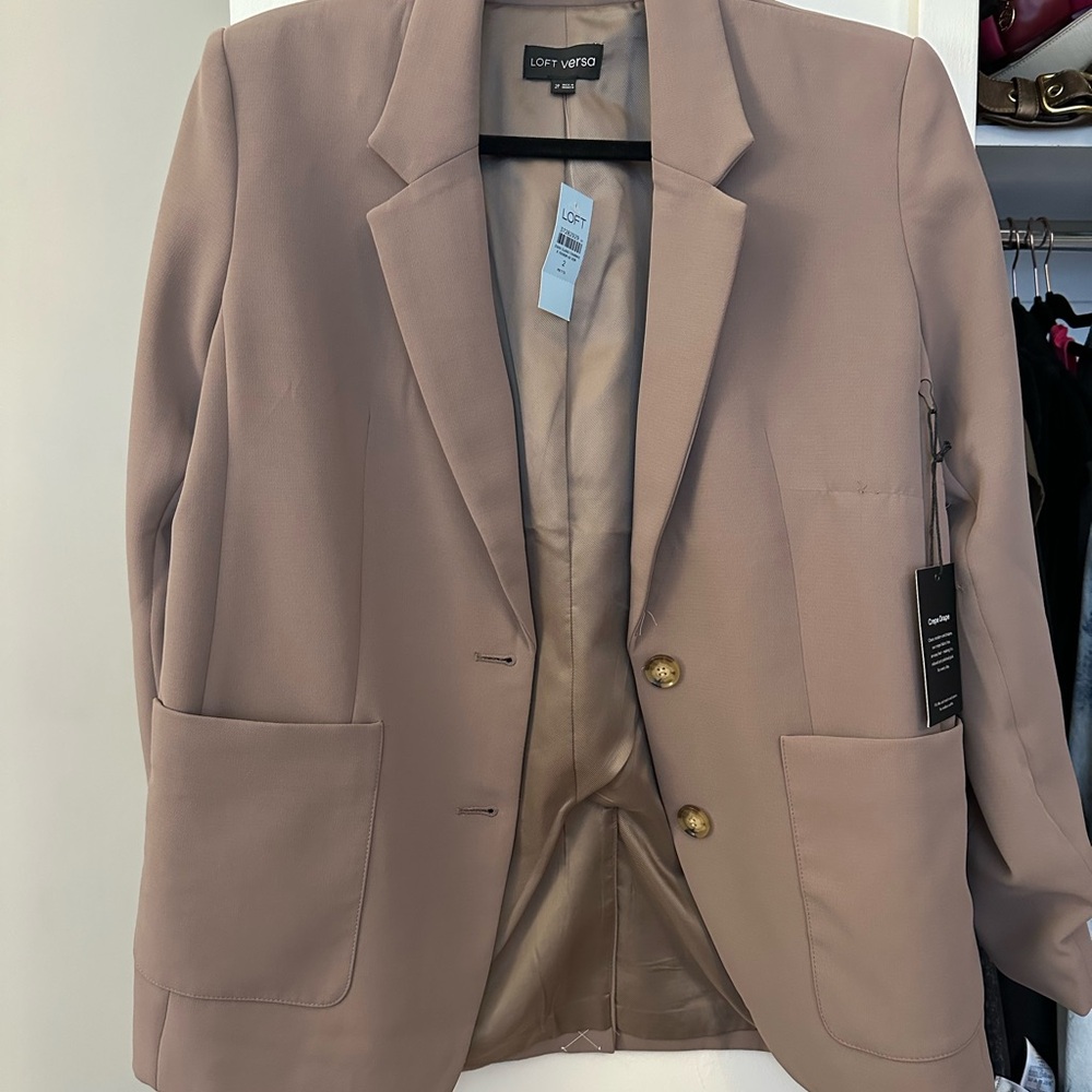 LOFT Women's Beige Blazer